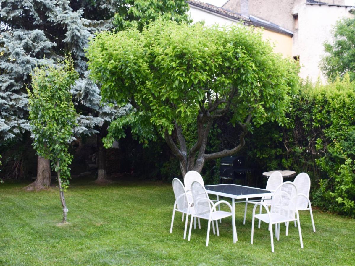Cirjuana, casa en el centro con agradable jardín y barbacoa Biescas (Aragon) Exterior foto